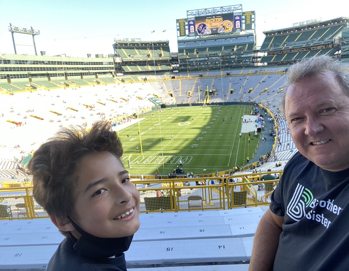 ArlandW's tweet photo. BBBS of Dane #GETLOUDLAMBEAU https://t.co/W3O2iZF6NB