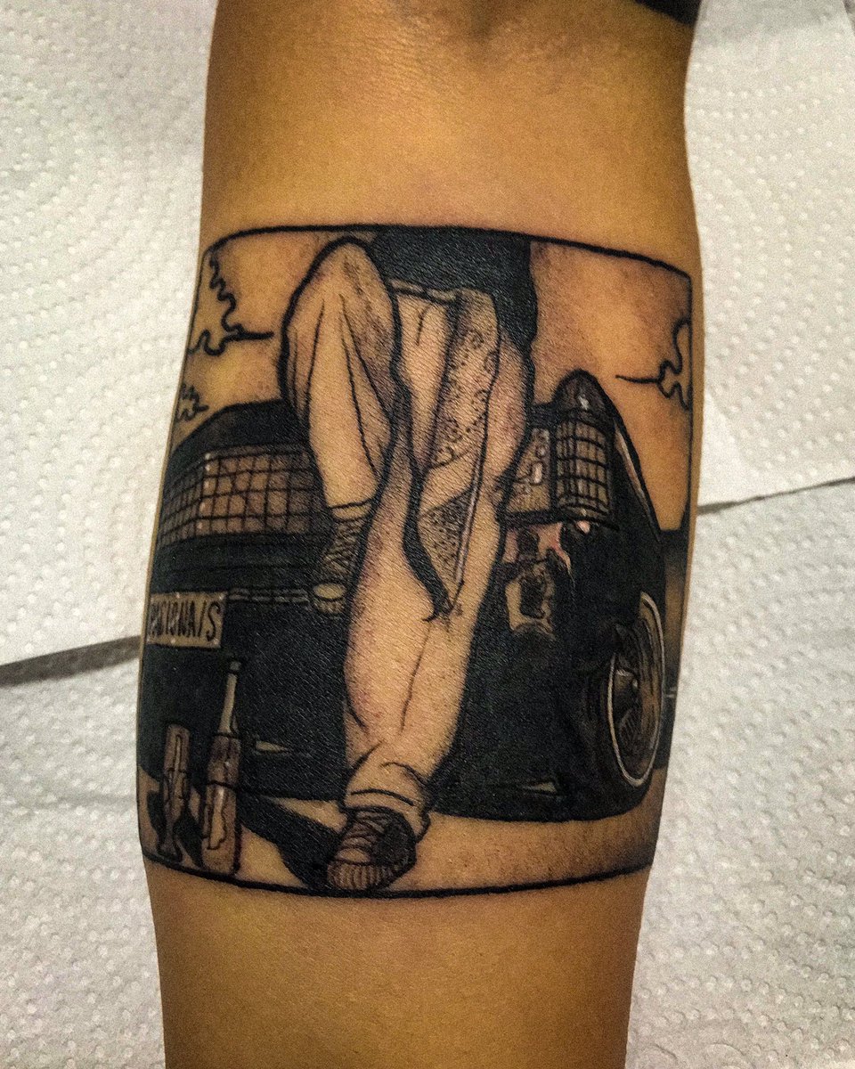 porramoreno's tweet photo. Hoje eu tatuei a capa de “Nada como um Dia após o Outro Dia” do racionais 

 Te aperta dar esse rt pra ajuda o cria?? https://t.co/vfxA3W8e9U