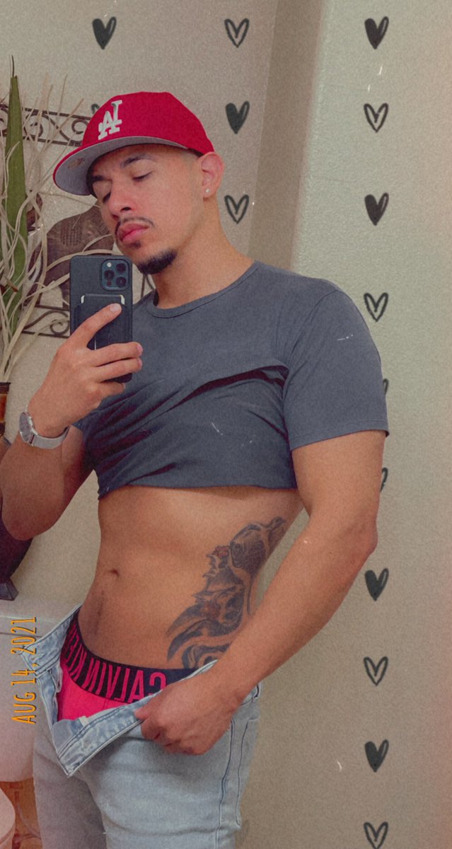 lxfrausto's tweet photo. Need a bf to send snaps like these https://t.co/ykPAlEBfy0