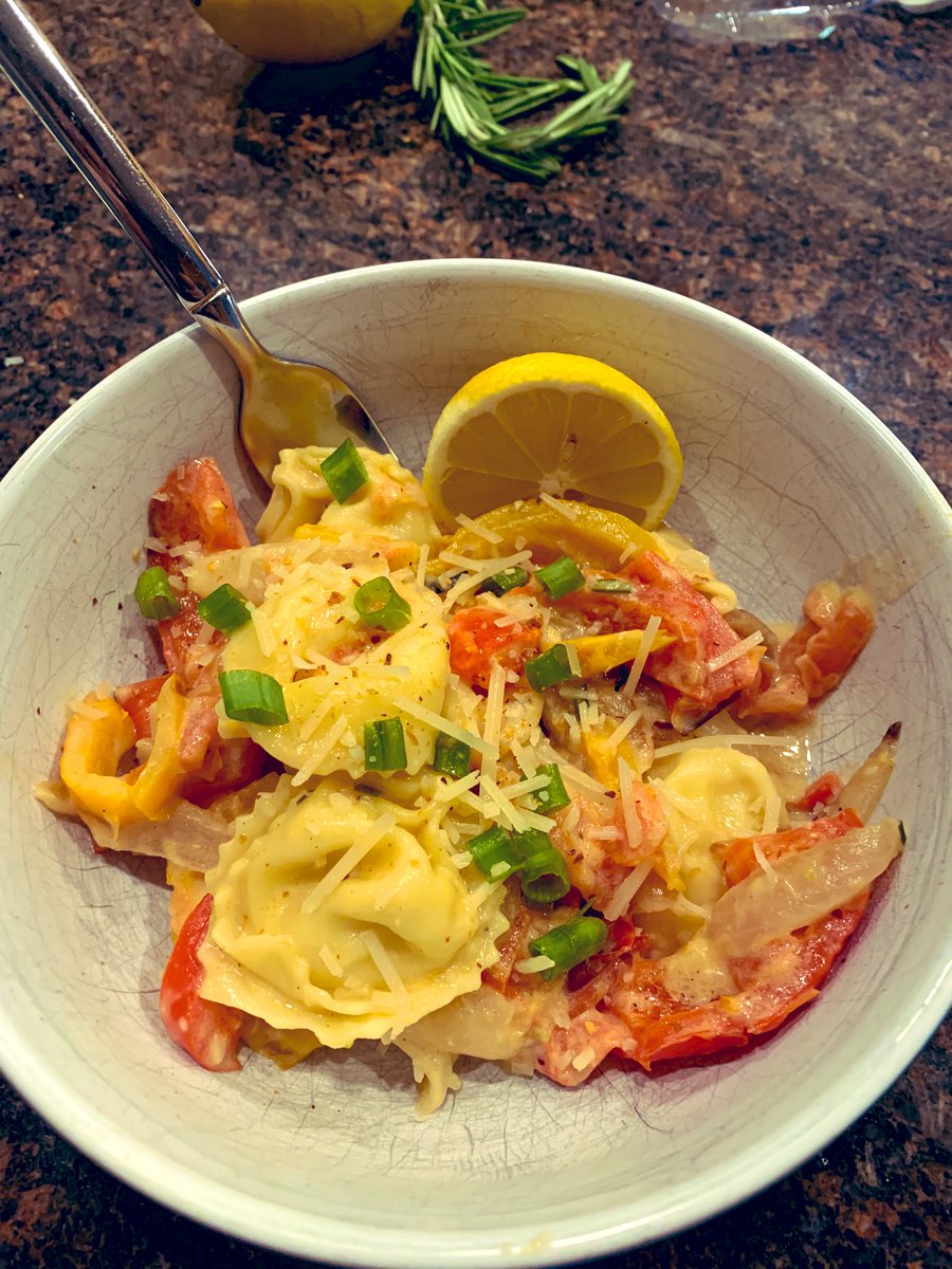PurpleSparklz's tweet photo. I know posting food photos is lame, but the dinner I made is pretty and I don’t give a fuck. 🍅🍋🧄🧅🌱
#veggiesrule #dorkyvegetarian https://t.co/uGapZDwWEQ