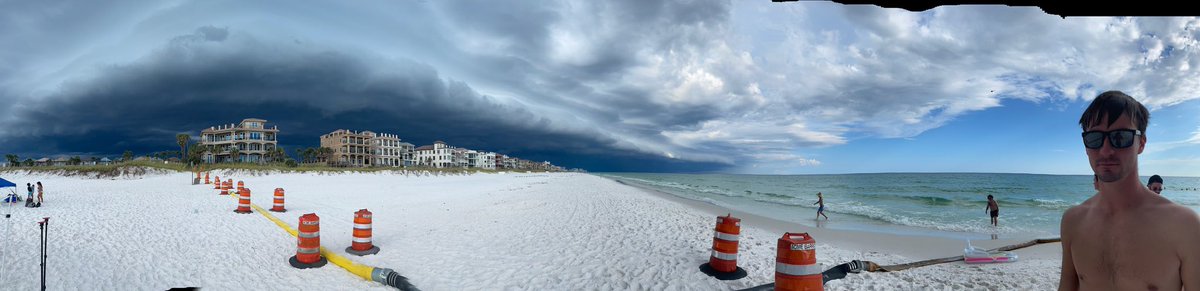 aepittman4's tweet photo. Storm rolling in at the beach in Destin, FL @spann https://t.co/U4jV91xKsN