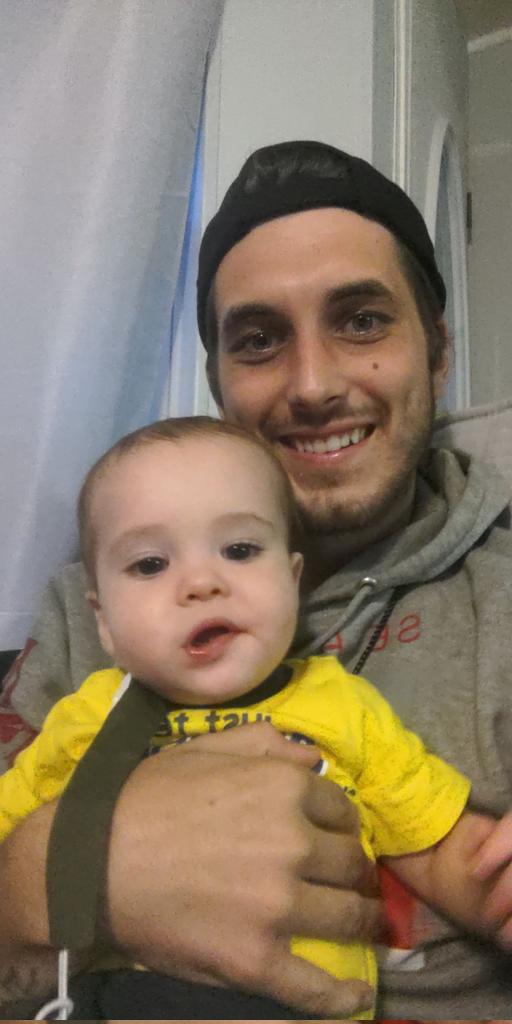 thatguytaylor96's tweet photo. Hanging out with my #nephew before @ChanDaManGaming and I run it up on #APEX @ 930PM EST! come by and say hey! https://t.co/oFv9T1SYXe