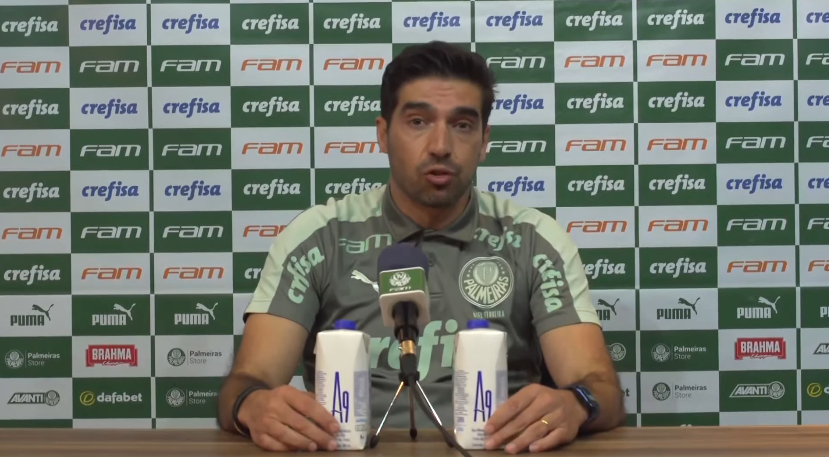 mmurilodias's tweet photo. Abel Ferreira, sobre a expulsão de Patrick:

- Por incrível que pareça não foi o Bruno, não foi o árbitro. Foi o bandeira, o senhor Rodrigo Correa. O árbitro tinha tomado uma boa decisão sobre o Patrick, mas o bandeira, que estava a 50 metros, deu instruções para expulsar. https://t.co/ZiQpNkMpRt