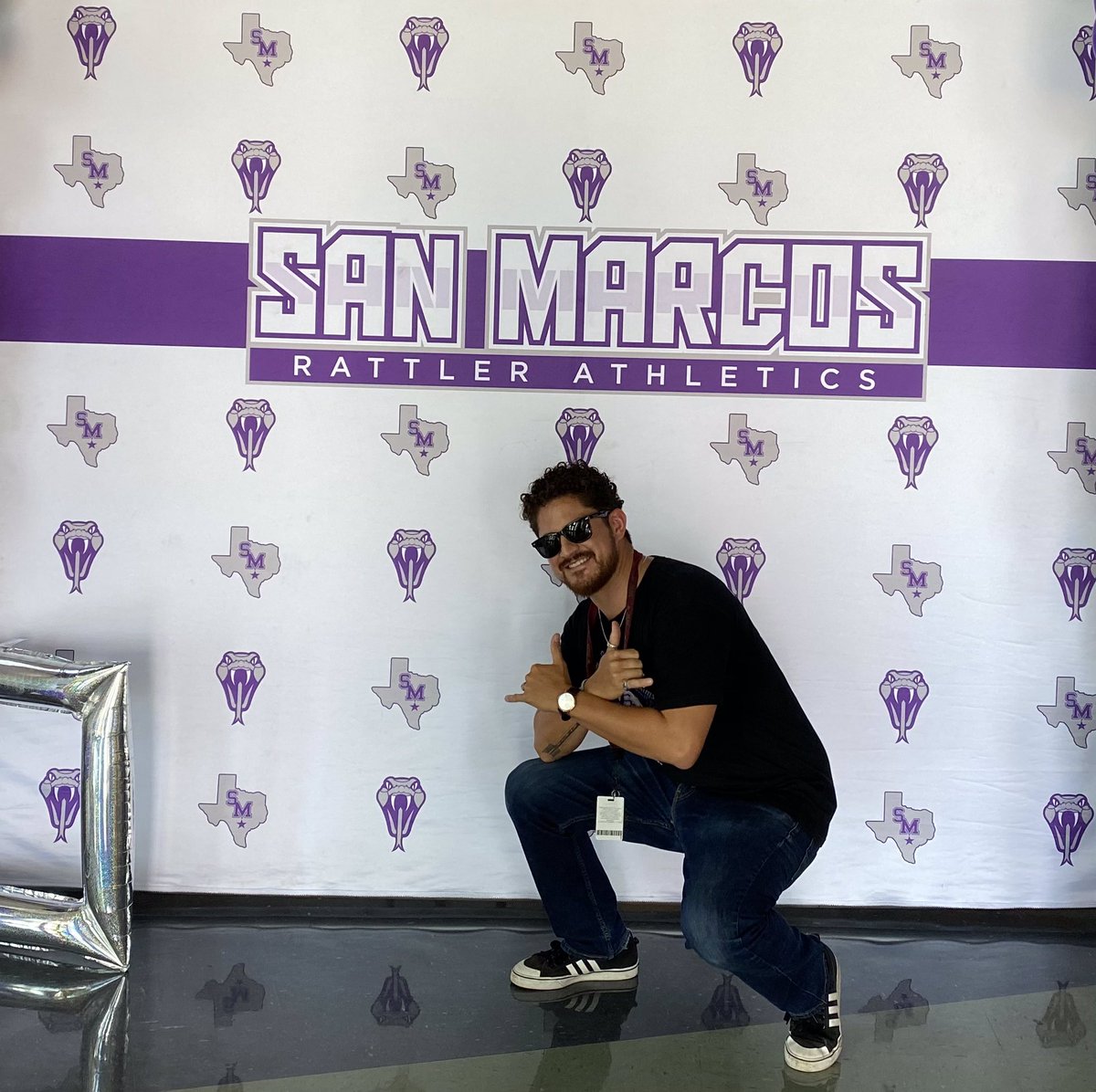 LozanoAvid's tweet photo. So ready for this school year!
#SMCISD_DMMSAVID https://t.co/pt5ckiZxXJ