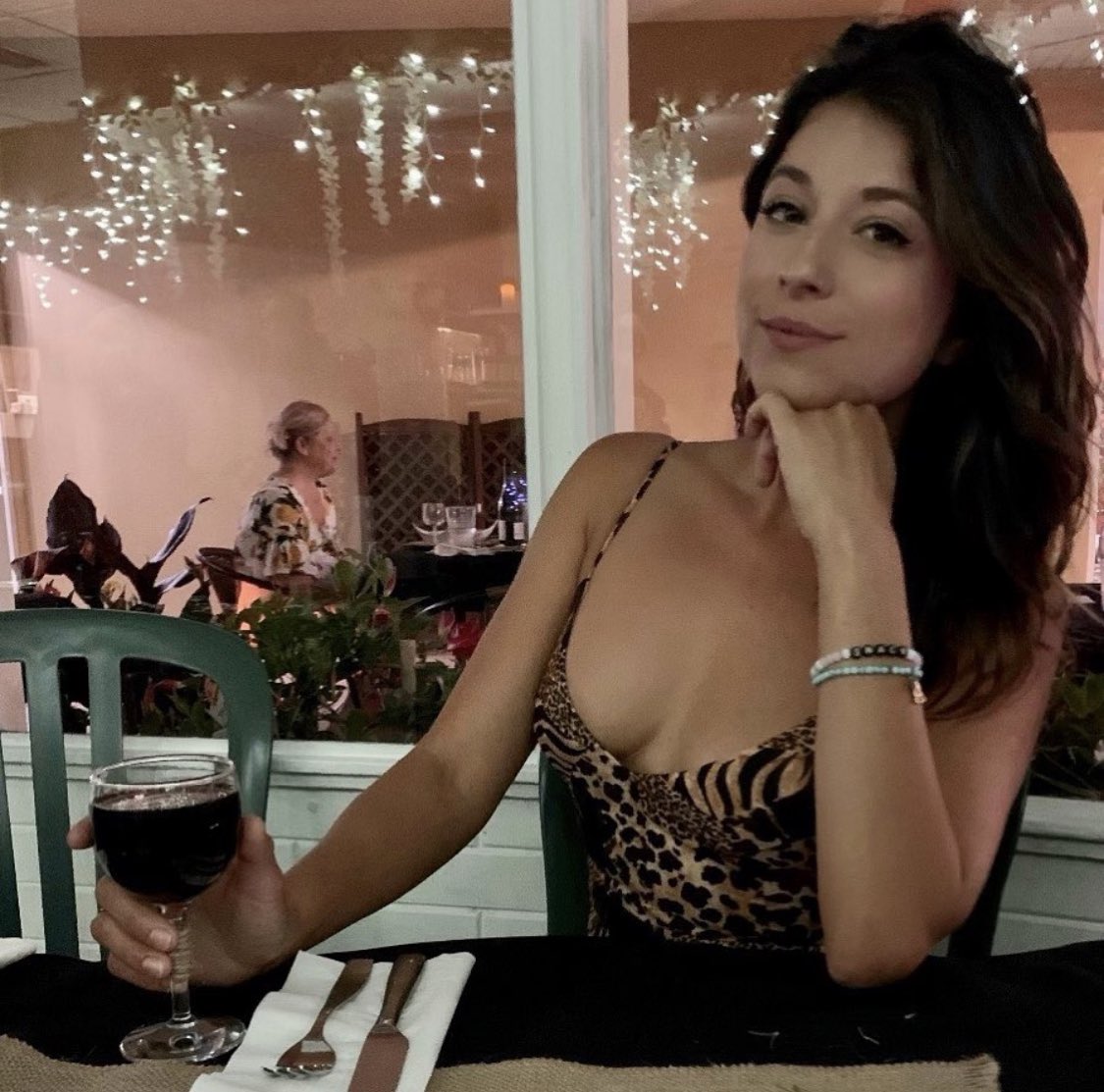 logana1123's tweet image. If Amber can debut for 2014 so can Violetta. She constantly provided on RW and I have no idea why she hasn’t debuted already. She WILL provide. She WILL compete. She WILL put these other rookies to shame #TheChallenge37 @ChallengeMTV @BunimMurray @VMilerman