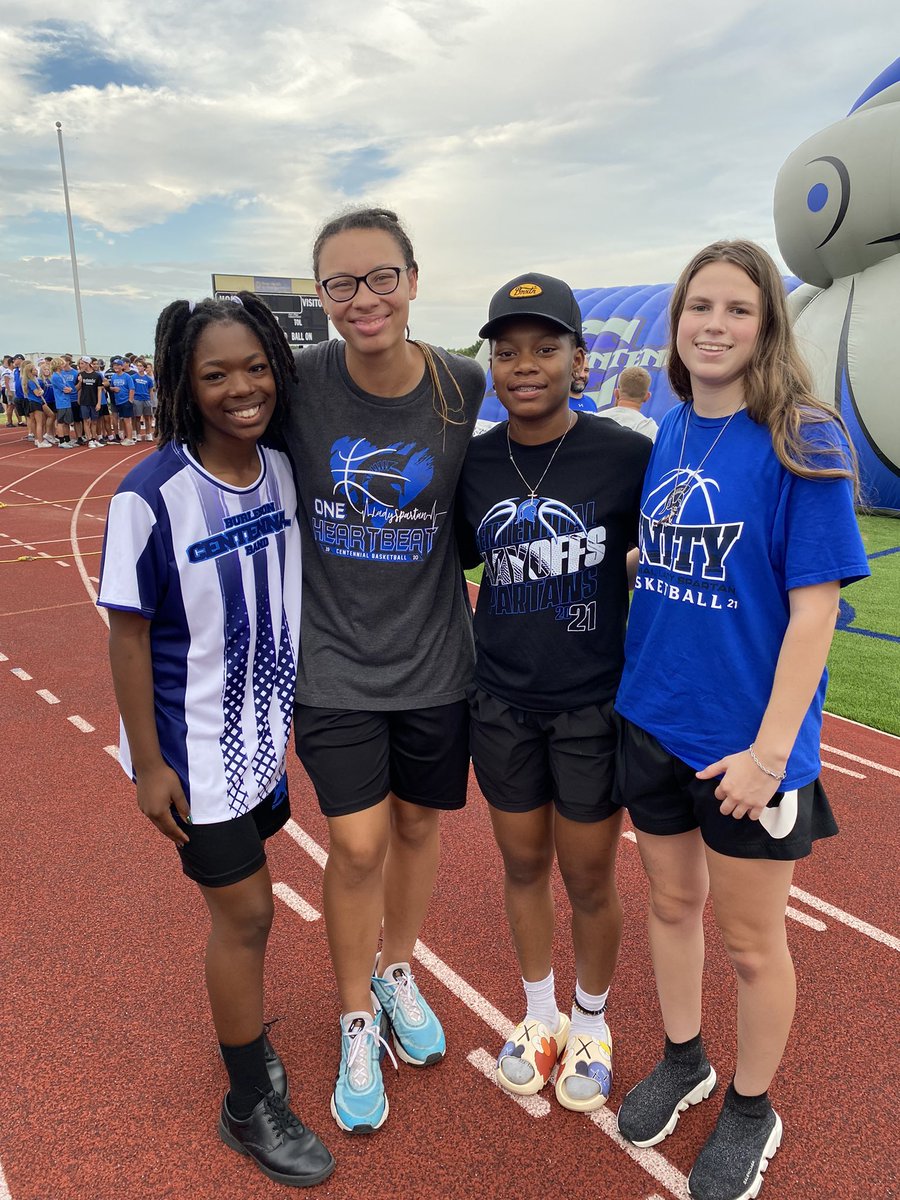 Lady Spartan Seniors! We love you! 💙💙💙