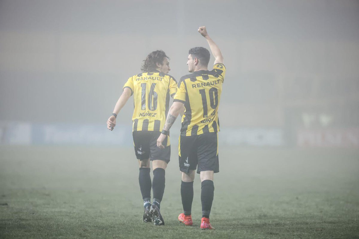 Feliz por la victoria!! 🤩

Siempre vamos a estar con vos Profesor. Mucha fuerza!! 

PEÑAROL FAMILIA. 
TODOS JUNTOS!! 🤜🏼🤛🏼