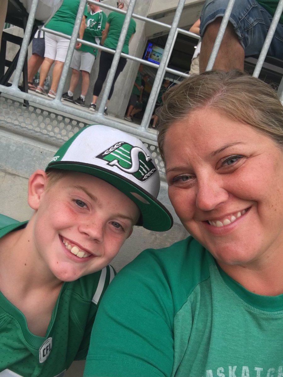 Leia Hey tweet media