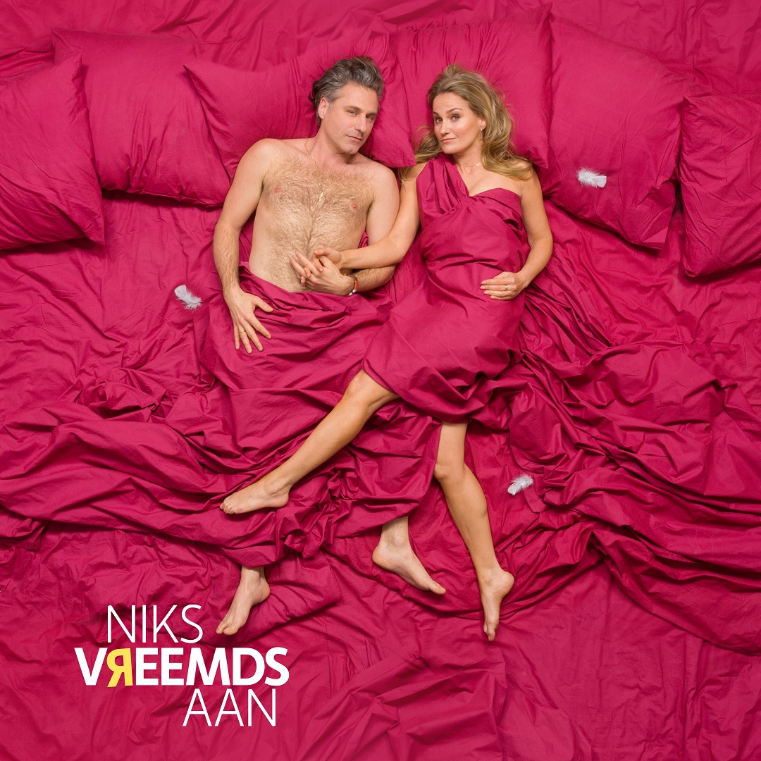 Een avondje swingen, Niks Vreemds Aan toch? In de nieuwe sexy komedie proberen drie stellen hun relatie uit de sleur te halen, als dat maar goed gaat. Niks Vreemds Aan is exclusief t/m eind augustus te zien in de bioscoop! #niksvreemdsaan