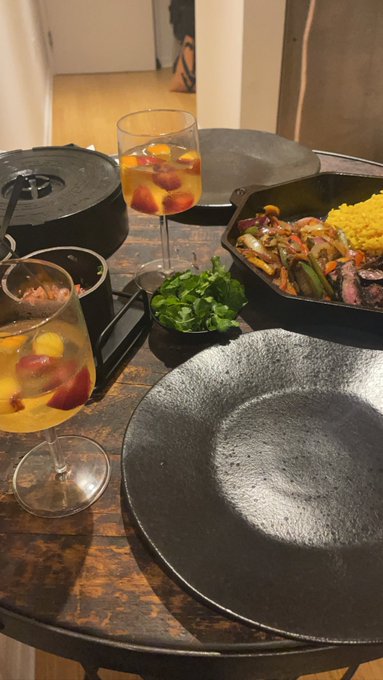 This homemade sangria got me effed up lol https://t.co/JJEIPKB3vr<a href="/tag/crypto"class="tags"><span>#crypto</span></a><a href="/tag/nfts"class="tags"><span>#nfts</span></a>