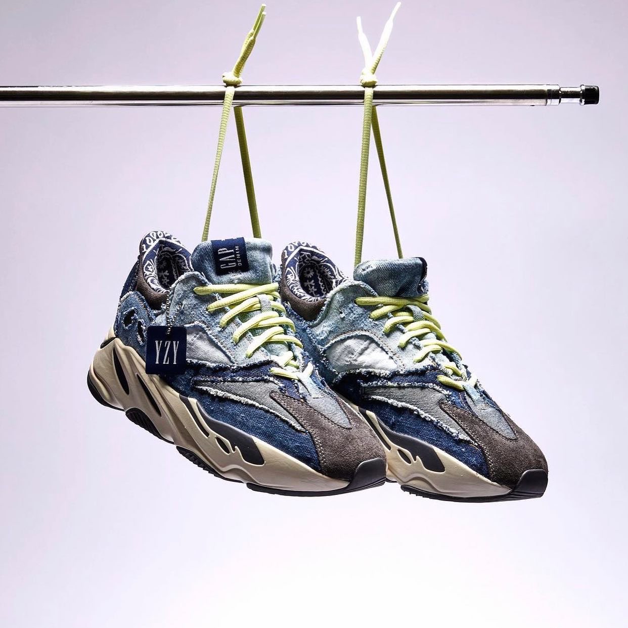 Yeezy 700 x discount
