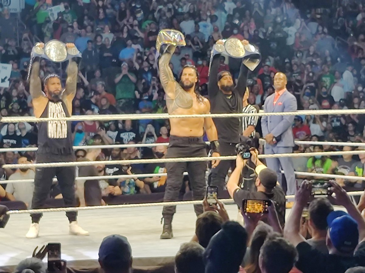 THE  BLOOD LINE 🔥

#RomanReigns #WWECharlotte