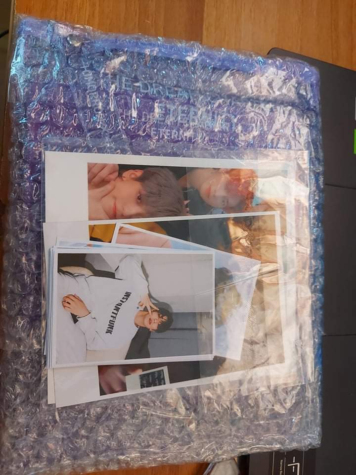 txtislifeph's tweet photo. Thank you @KkupitPh for accommodating our order of TXT ETERNITY ALBUM/POUCH and its INCLUSIONS Good as new siya mga sez kaya nakakatuwa legit. Huhu. Ang dami pang freebies huhu iyak tawa kami huhu. Till the next transaction. God Bless sa shop nyo! 🤗🤗🤗 #KKupitPh_Feedbacks https://t.co/fHZ6RjhU7I
