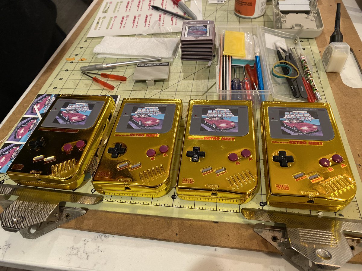 HarrisLue's tweet photo. Y’all still not telling Facebook right?!? Revealing these here soon, but figured I’d offer an update… #RetroMeetIV @OffAxisPaint handled the Gold Work🏆🏆🏆 https://t.co/VPcpBzOkKL