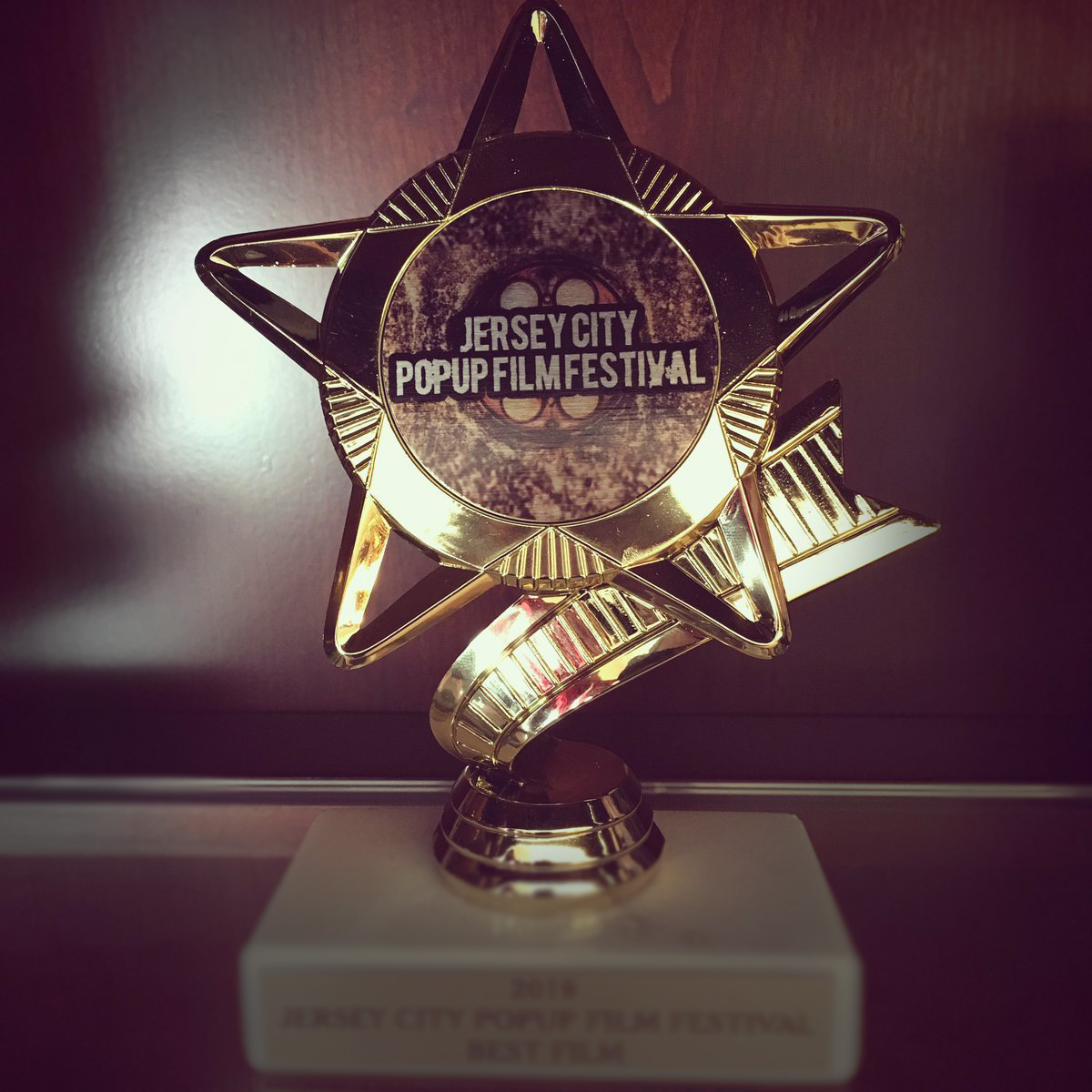 ScriptsClaudio's tweet image. Great news! Field Trip wins Best Screenplay at the JERSEY CITY POPUP FILM FESTIVAL. Second place, Don't Go After Dark by Claudio Martinez-Valle.
#filmfestival #unproducedscripts #horrorscripts