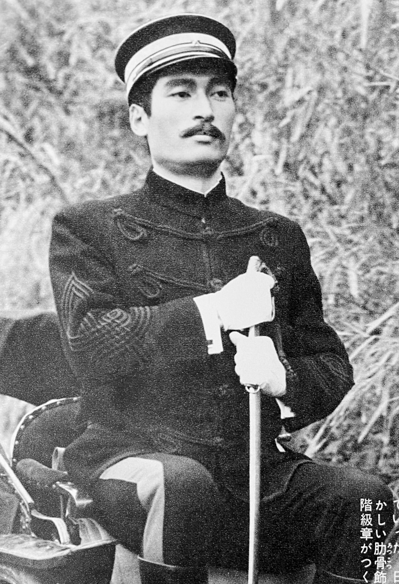 鳥居 高橋幸治さんは軍服着せたら日本一の役者さんと思ってるんだが ゴールデンカムイ の鶴見中尉って 見た目のモデルは朝ドラ おはなはん の速水中尉なのでは と勝手に想像してる 高橋さん新潟出身だしね T Co Iyylj8r6bi Twitter