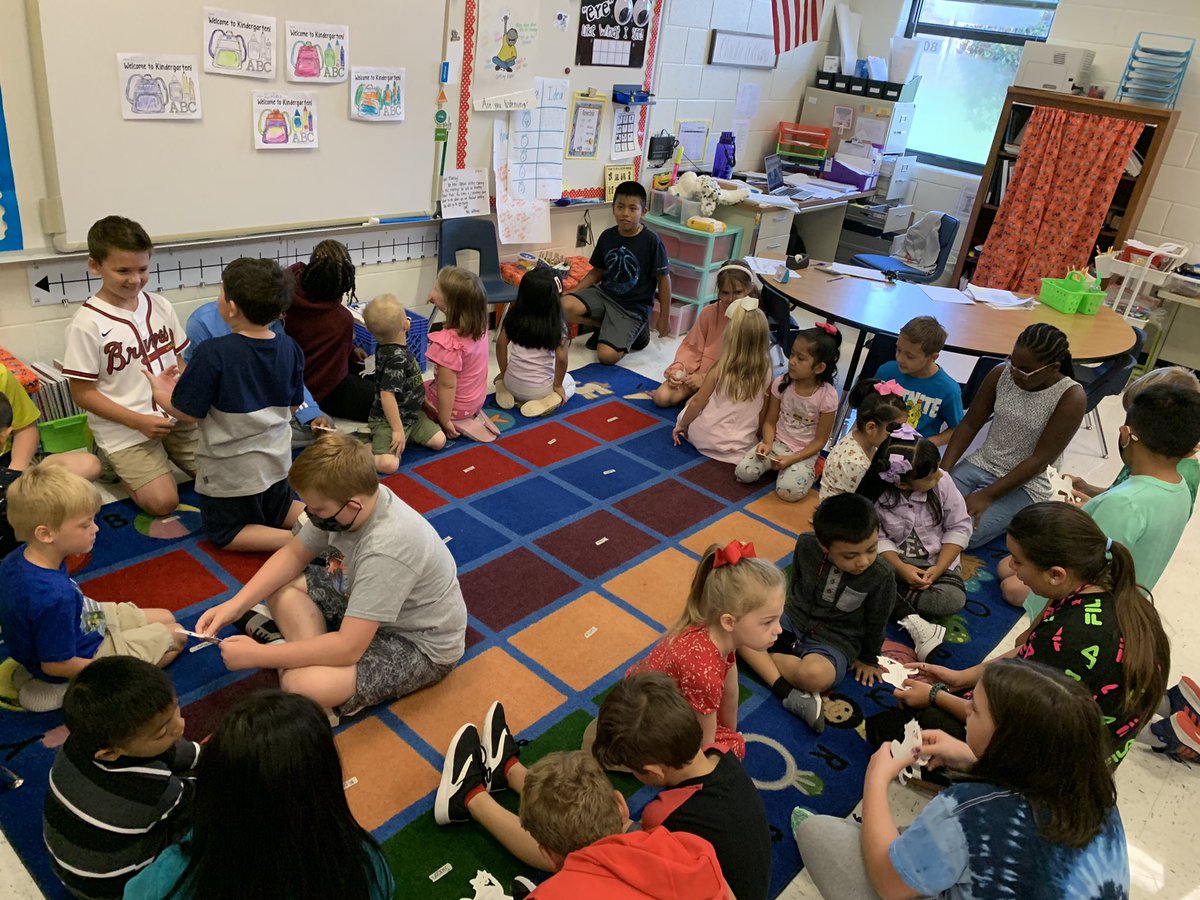 5th graders from Mrs. Evans’ class popped in during our morning meeting to share advice for being a successful Hasty Husky. #ontopoftheworld #legacy #HastyKrocks <a href="/Beth_Coryell/">Beth Coryell</a> <a href="/SandiHarrison22/">Sandi Price Harrison</a> <a href="/MRegan0123/">Dr. Rosario-Regan</a> <a href="/evanseinsteins/">Vina Evans</a>