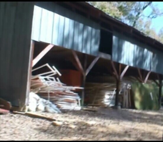 InvasiveEnigma's tweet image. All at once, the eldritch entity vanishes along with the girl. Next thing she knew, she was taken to a location within Rosswood Park, where there was a house. ❝It is done. You're safe, now.❞