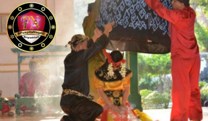 👸  OPEN PROMOTE  👸
Lenggak-lenggok "Bidadari" dalam Tari Sintren

Yang mau akunnya di promo
daftar sini ya ✍

Follow dulu <a href="/GarudaCilacap/">Garuda 🇲🇨</a>

🔃 💓
Ketik : TARI SINTREN
#programfolback
#PuspitaNagari 

Cc
<a href="/TheArieAir/">Arie Dirgantara</a>
<a href="/wiwikherma/">Wiwik Hermawati</a>
<a href="/AzisDadun_/">Me #4</a>
<a href="/CantikaCahyhani/">Bunda Cantika</a>