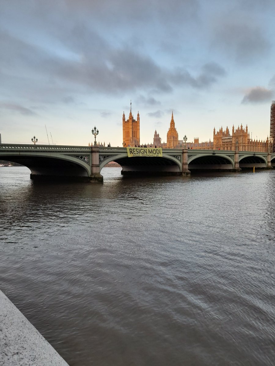 #ResignModi #IndependenceDay #IndiaAt75 banner drop at WestminsterBridge London now!