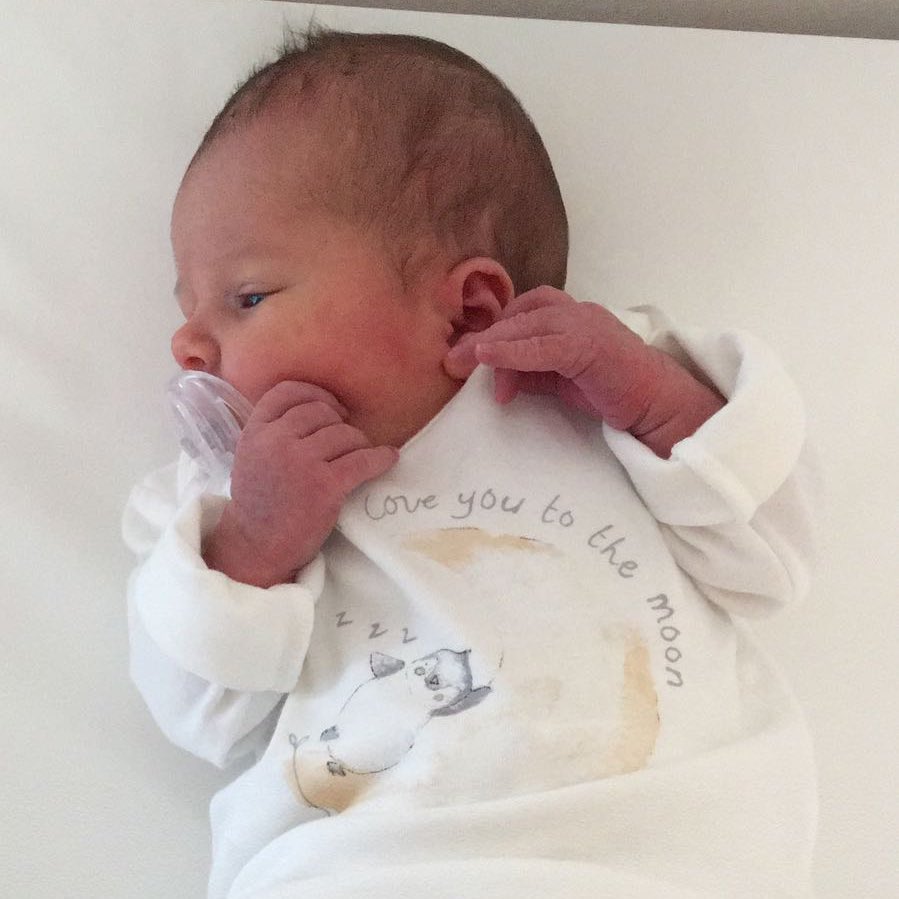 jamescutlan's tweet photo. Where does this time goβοΈ
.
HAPPY 3rd BIRTHDAY to my beautiful little daughter Izzy June π₯³
.
Off for a family adventure today with a few surprises on the way πππ
.
#BirthdayGirl #IzzyJune #ILoveYou π https://t.co/wKSN1hEWeY