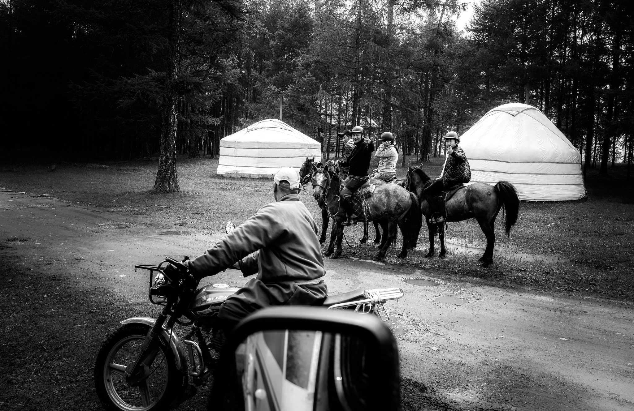 E8zyYeRVoAMJiQC?format=jpg&name=large