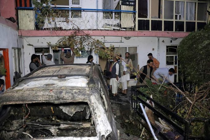 ABD’nin bugün Afganistan'da öldürdüğü çocuklar;

Faysal 10 yaşında
Farzad 9 yaşında
Armin 4 yaşında
Bünyamin 3 yaşında
Ayat 2 yaşında
Sumeyye 2 yaşında