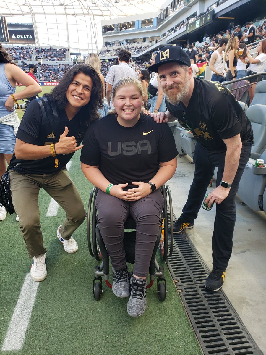 Rachel Kroener tweet media