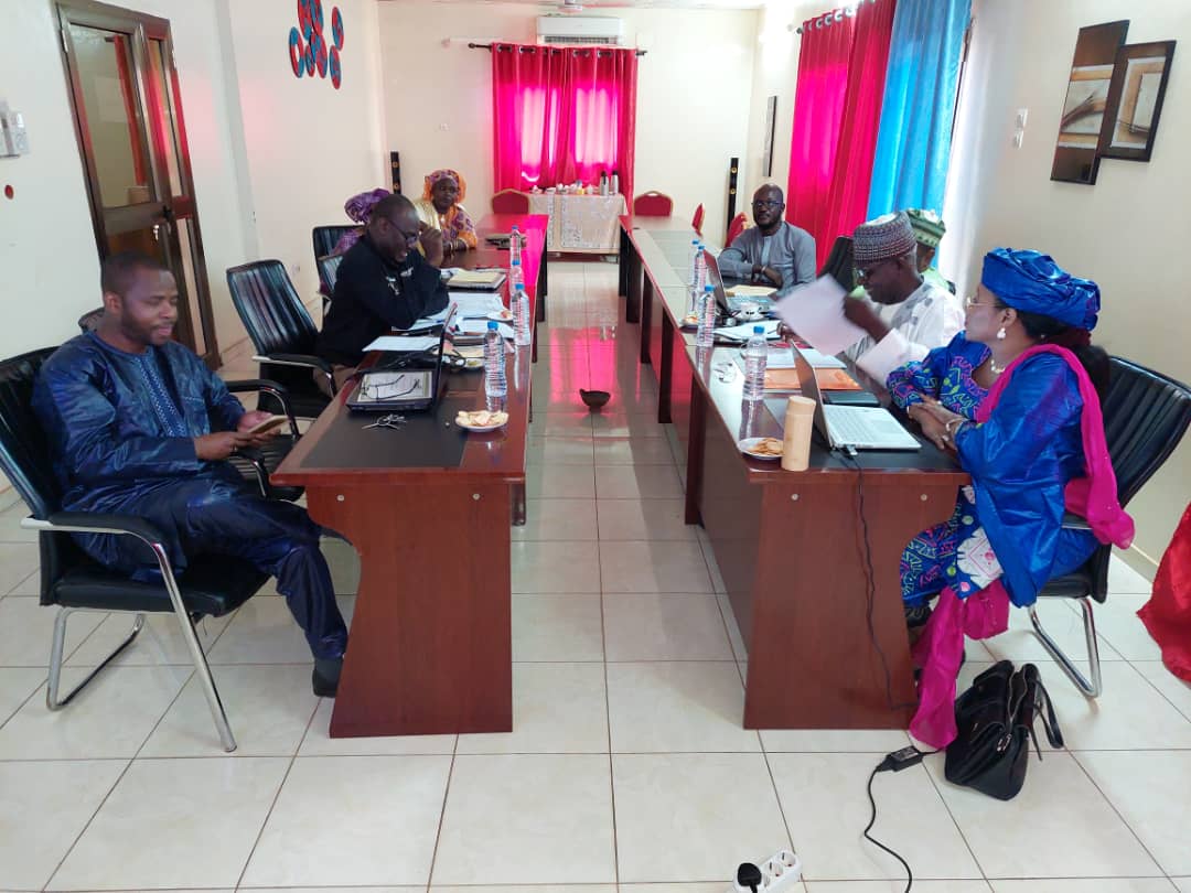 YacReki's tweet image. Le Centre de Promotion de l'entrepreneuriat des jeunes et des femmes , initié par la société Mata&amp;amp; Matassa investing sa (#2Mi SA) a été institutionnalisé et a prie le statut d'une Association à caractère économique et d'utilité publique dénommée" #Bounkassar #Mata #da #Matassa".