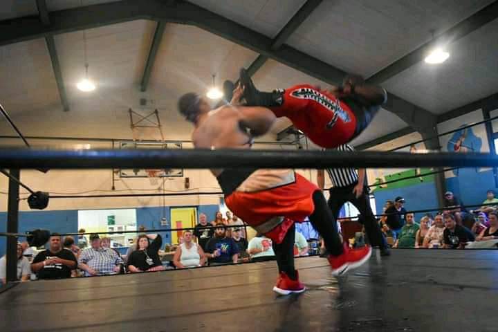 kawandrhashad's tweet image. That time I told @KnightDomini I was having a toothache and he told me not to worry he would take care of it. What a pal! #Ouch