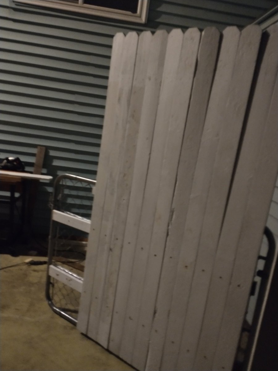 leisha_mchugh's tweet photo. This is my gate in working on.
Once I get my last ass woke up https://t.co/E0pmEyW8FT