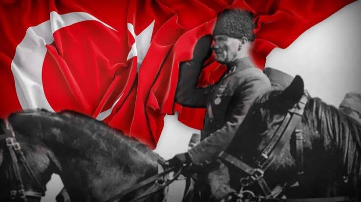 Bir Milletin kaderini belirleyen ,varoluş savaşını kazanan başta Ulu Önder Mustafa Kemal Atatürk ve silah arkadaşlarıyla birlikte  tüm kuvâ-yi  milliyelileri rahmet minnet ve özlemle anıyor aziz hatıraları önünde saygıyla eğiliyorum.
 Zafer Bayramımız ve TSK günü kutlu olsun.