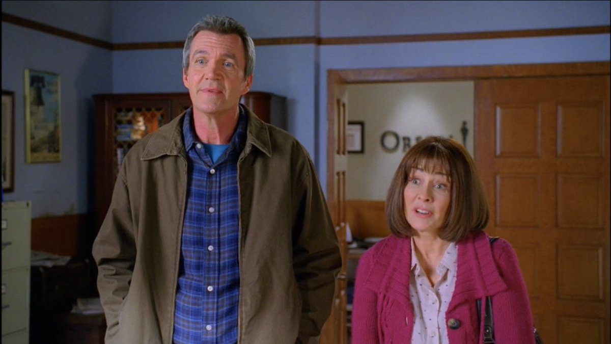 GreatFilmAndTV's tweet photo. @PatriciaHeaton So great on @TheMiddle_TV #ThePaperRoute #S03E19 #RIPEdAsner https://t.co/omPTrNwJV1