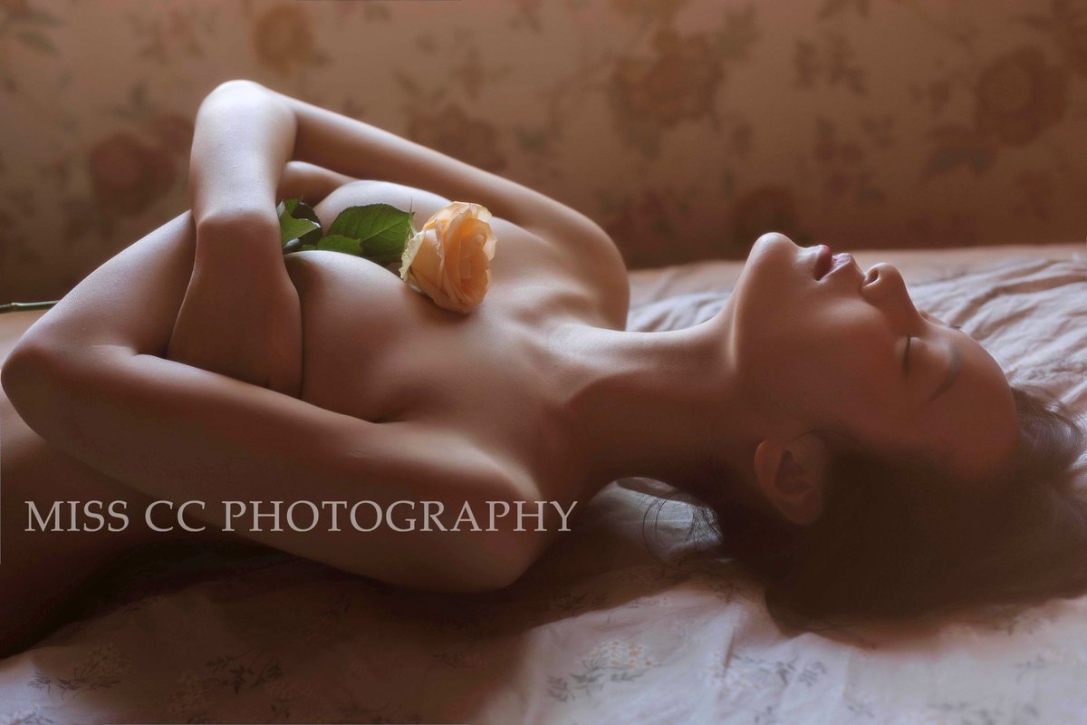 人都是三分钟热度
但你就是我的第181秒

摄影/@misscc520 

#私房 #人体 #摄影 #写真 #性感 #成都 https://t.co/ENMyIhY7aB
