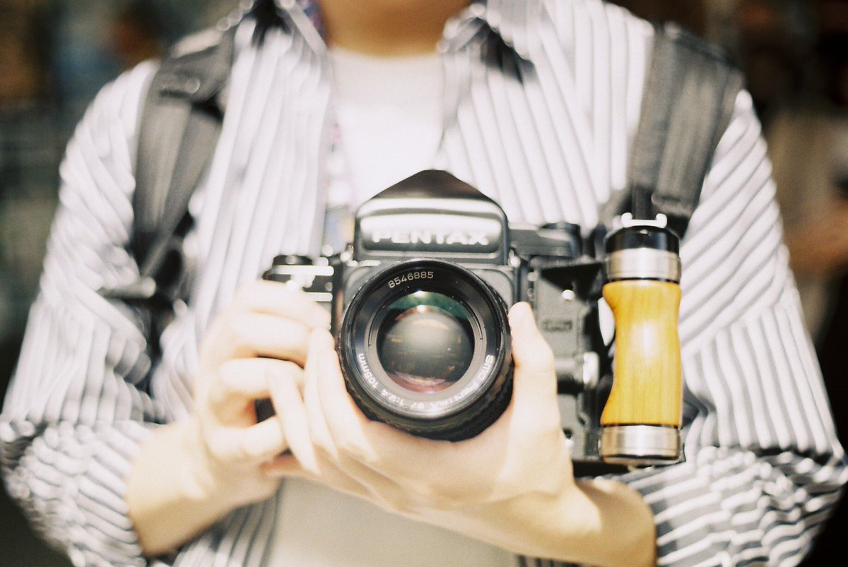 5snmiq9's tweet photo. 趣味で、フィルムカメラで、好きなように好きなものや好きな人たちを撮っています。
あまり考えず、ぱちぱち撮るのが好きです。
#フィルムカメラ #フィルム
#film #filmphotography 
#写真好きな人と繋がりたい
#カメラ好きな人と繋がりたい
#ファインダー越しの私の世界
#キリトリセカイ https://t.co/wkRE77cRTA