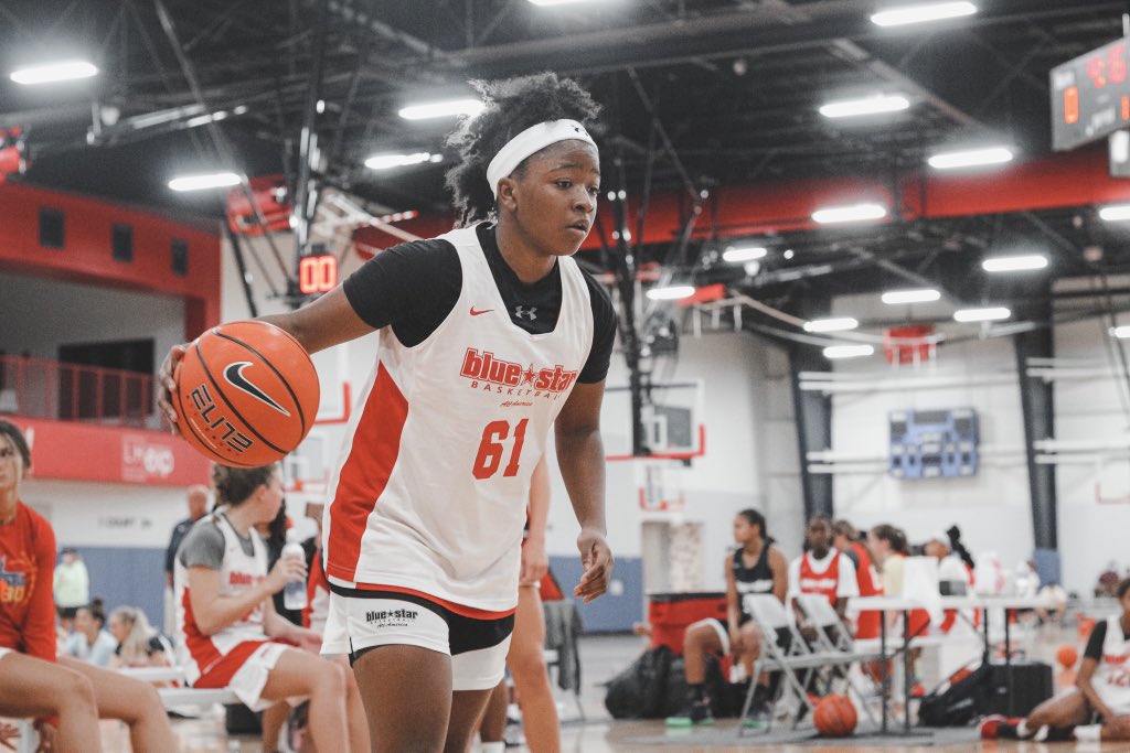 risingbluestar1's tweet photo. Blue Star All American 3X3 Champions

Zariah Green (2025)
Aniah Smith (2025)
Jaslynn Ward (2025)

📍 Tampa, FL
🏀 Blue Star All-American Camp https://t.co/hHM4EMRKsY