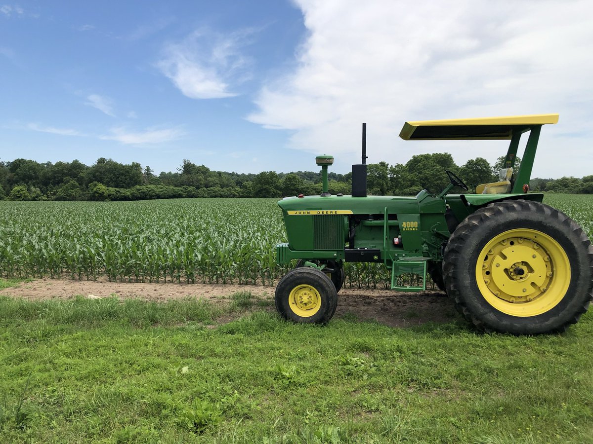 Ksowden_'s tweet photo. @TSmith1867 #muscletractor https://t.co/K6sflXyypE
