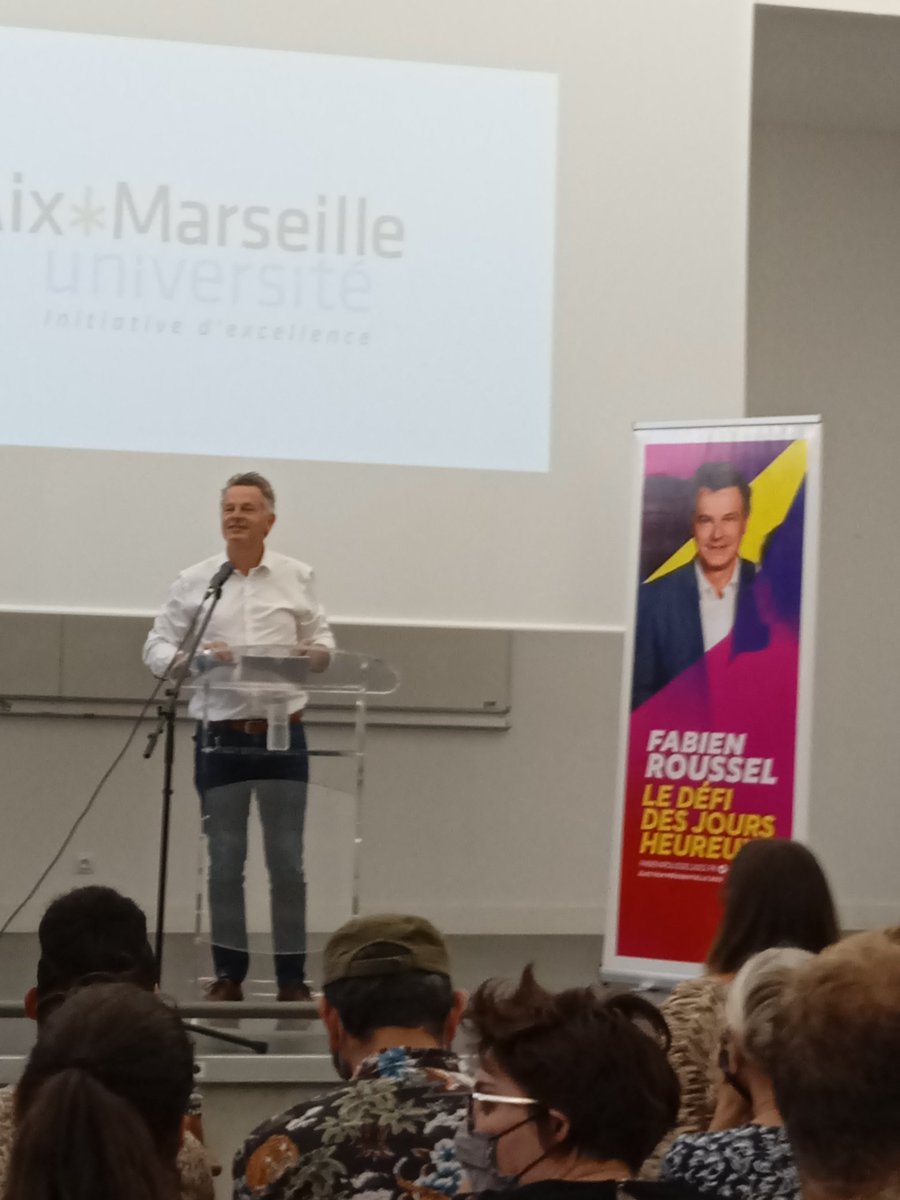 _MJCF's tweet image. #UnivPCF  
Le MJCF présent en force aux universités d'été du @PCF avec par la même occasion un  séminaire de rentrée pour le MJCF. 
Tout le weekend la jeunesse a été au coeur des débats et des discussions : en 2022 faisons bouger les lignes ✊ ! #Roussel2022