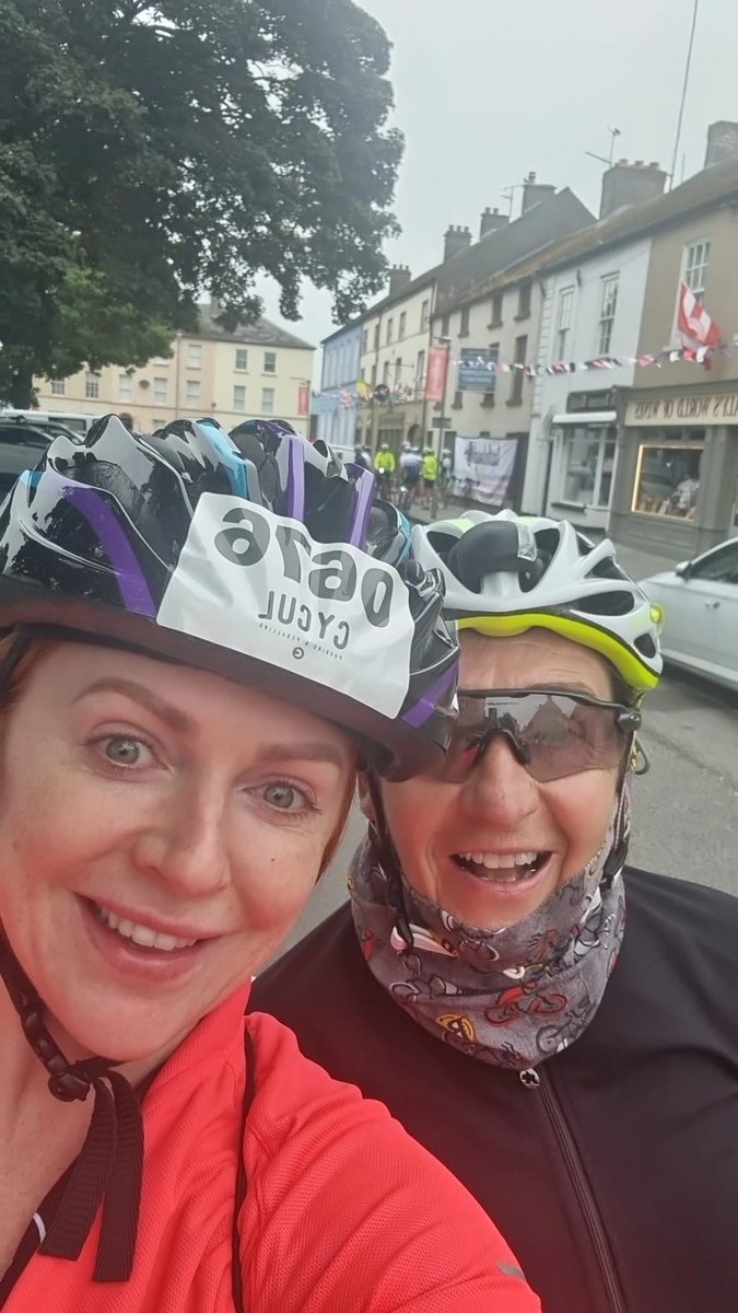 justnaomh's tweet photo. Can now officially say I have completed @LapTheLough 💪
A great event and good roads (bar traffic in Antrim) 🙈 90miles in 6hrs 27mins ... Now time for a soak in some epsom salts 🙏
#lapthelough #Lap15 https://t.co/025FJiJy29