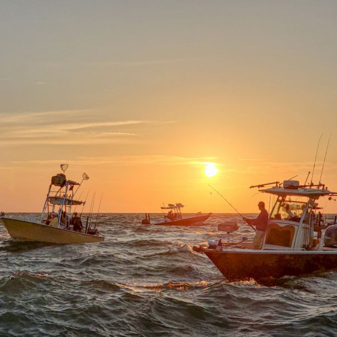 PCStorageFL's tweet image. Get out on the water, then bring your boat to People’s Choice Storage for safe, secure parking storage! 

-&amp;gt; Visit the link in bio to reserve now! 🚤🚤🚤 #PeoplesChoiceStorage
