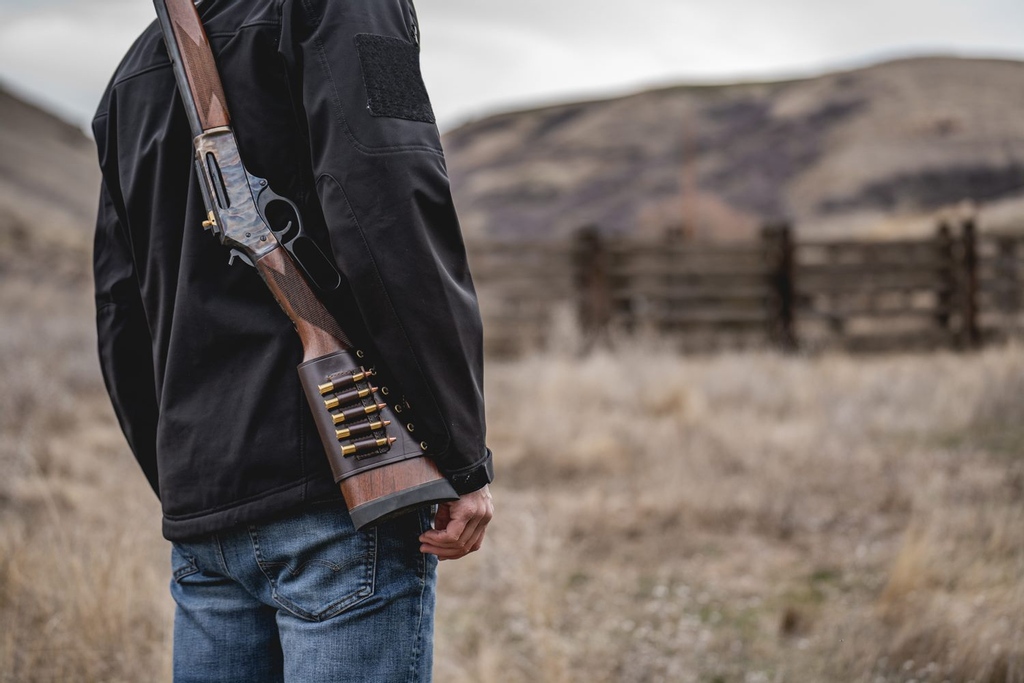 galcogunleather's tweet photo. Galco's Butt Cuff distinguishes itself with reinforced stitching between each loop that helps prevent interior cartridge loop dimensions from changing. The suede tongue and nylon lacing keep the cuff securely on your stock.
https://t.co/qRmZRznUSQ
#galco #buttcuff #hunting https://t.co/DRARpSEOGH