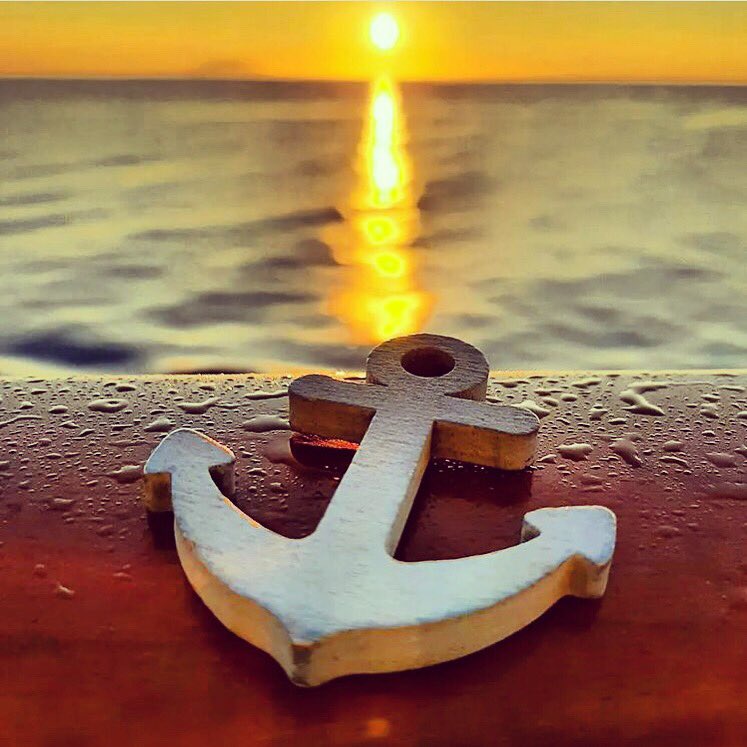 SeaWindPK's tweet photo. End of the day and adventure carrying goodies for the land by dropping down the ANCHOR⚓️ 'Key of Seabed' marks the successful voyage.

#Seawind #Shipping #Pakistan #LifeAtSea https://t.co/lUfD76m4Kv
