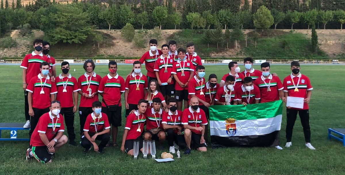 La pesca extremeña resuelve el campeonato de España como Campeones de España en U20 y subcampeones en U15 y U25. Sin duda la cantera sigue pisando fuerte.
@DXTextremadura <a href="/FJyD/">Fundación Jóvenes y Deporte 🅵🅹🆈🅳 💚🤍🖤</a>