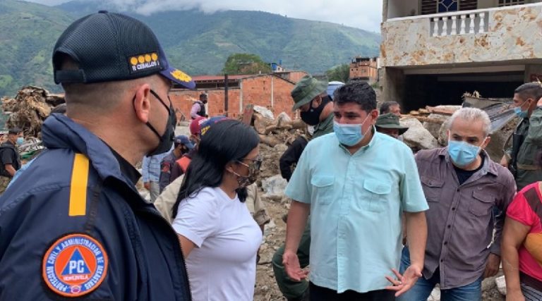 Gobierno Nacional garantiza alimentos y medicinas en regiones afectadas por onda tropical en Mérida

#TrabajoJuntoAlPueblo

vtv.gob.ve/gobierno-nacio…