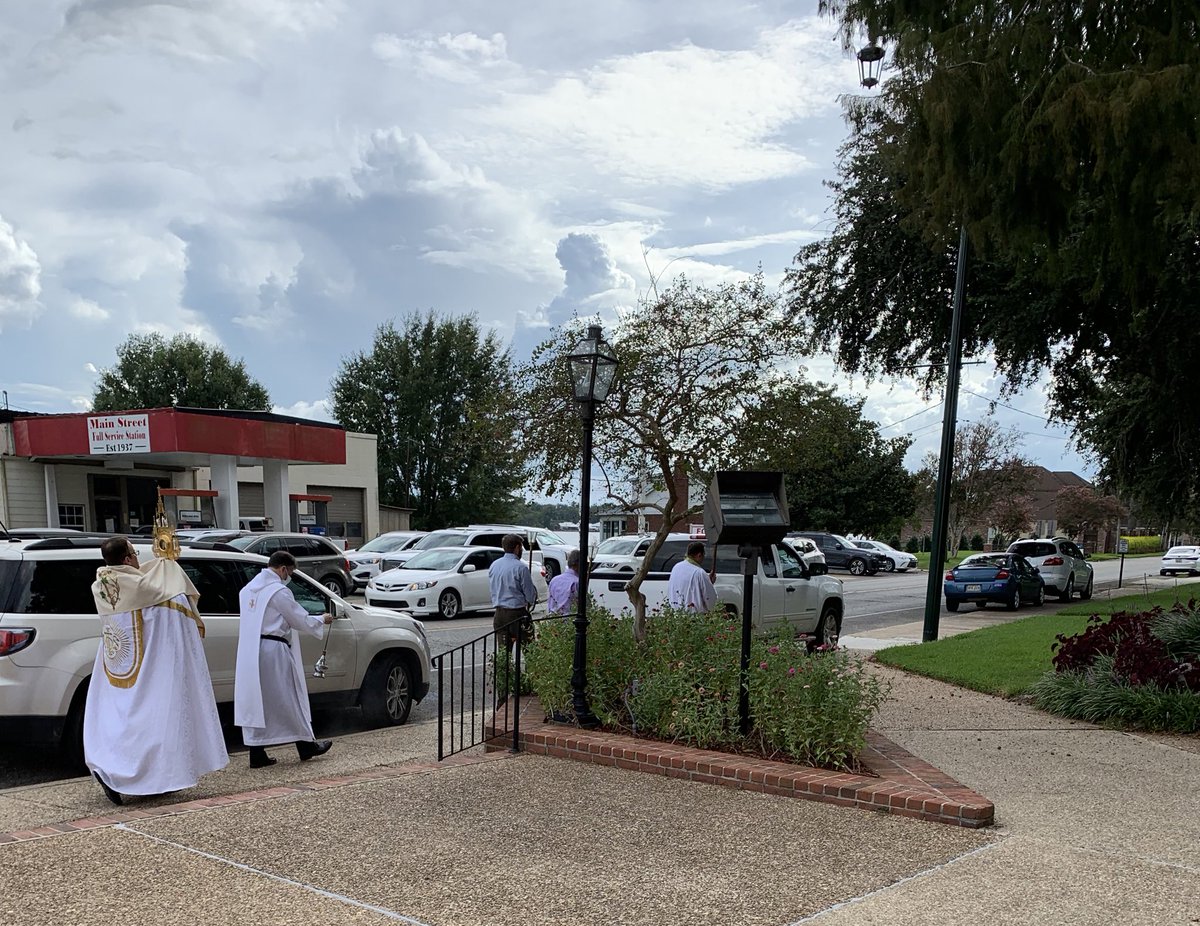 digitalcatholic's tweet photo. Storm prep, Catholic style. Our Lady of Prompt Succor, hasten to help us! #HurricaneIda #Catholic #PointeCoupee https://t.co/0aU1lIbpQF