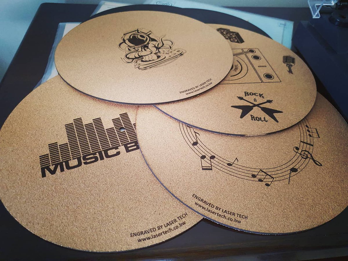 LaserTechBW's tweet image. Custom, #LaserEngraved and #LaserCut #cork #TurntableMats to suit any #RecordPlayer or #Turntable
#LaserTechCustoms #CustomEngraving #LaserEngraving #PlatterMats #EngravedCork #CorkEngraving #LaserTech #Botswana #LaserTechBotswana #Records #Vinyl