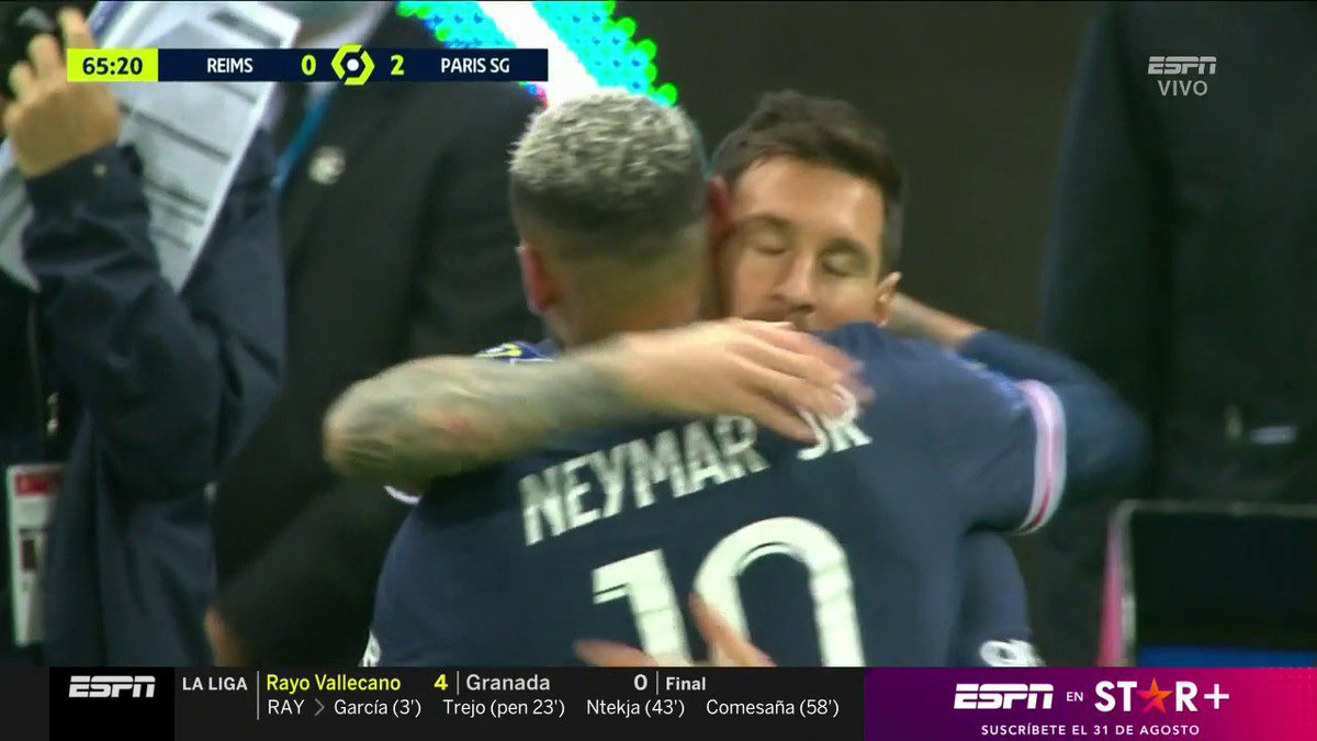 ¡MOMENTO HISTÓRICO Y UN ABRAZO QUE DA VIDA! 🤩❤️

Messi hace su debut con el PSG y entra de cambio por su amigo Neymar. 💥

📺 EN VIVO por ESPN