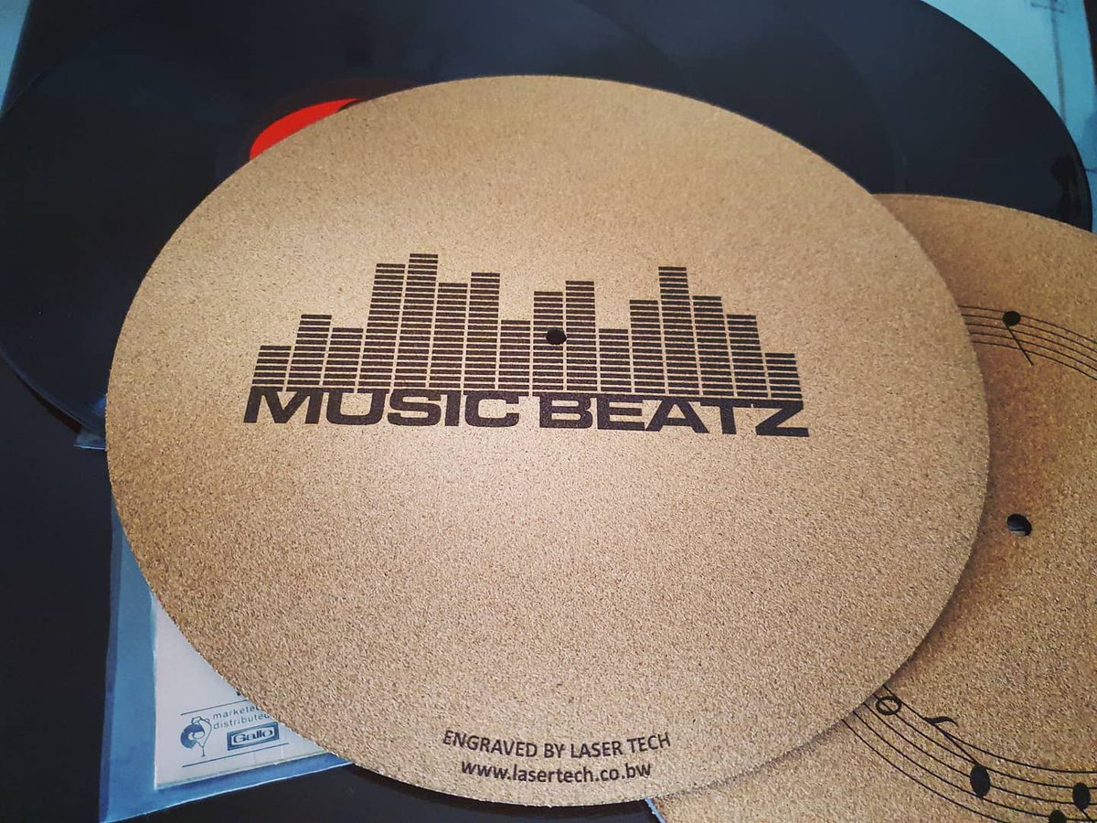 LaserTechBW's tweet image. Custom, #LaserEngraved and #LaserCut #cork #TurntableMats to suit any #RecordPlayer or #Turntable
#LaserTechCustoms #CustomEngraving #LaserEngraving #PlatterMats #EngravedCork #CorkEngraving #LaserTech #Botswana #LaserTechBotswana #Records #Vinyl