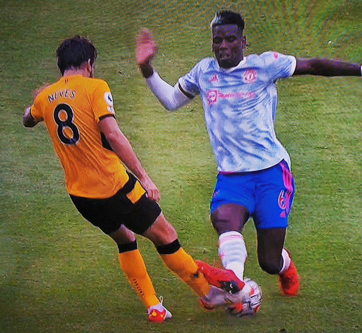 talkSPORT tweet media