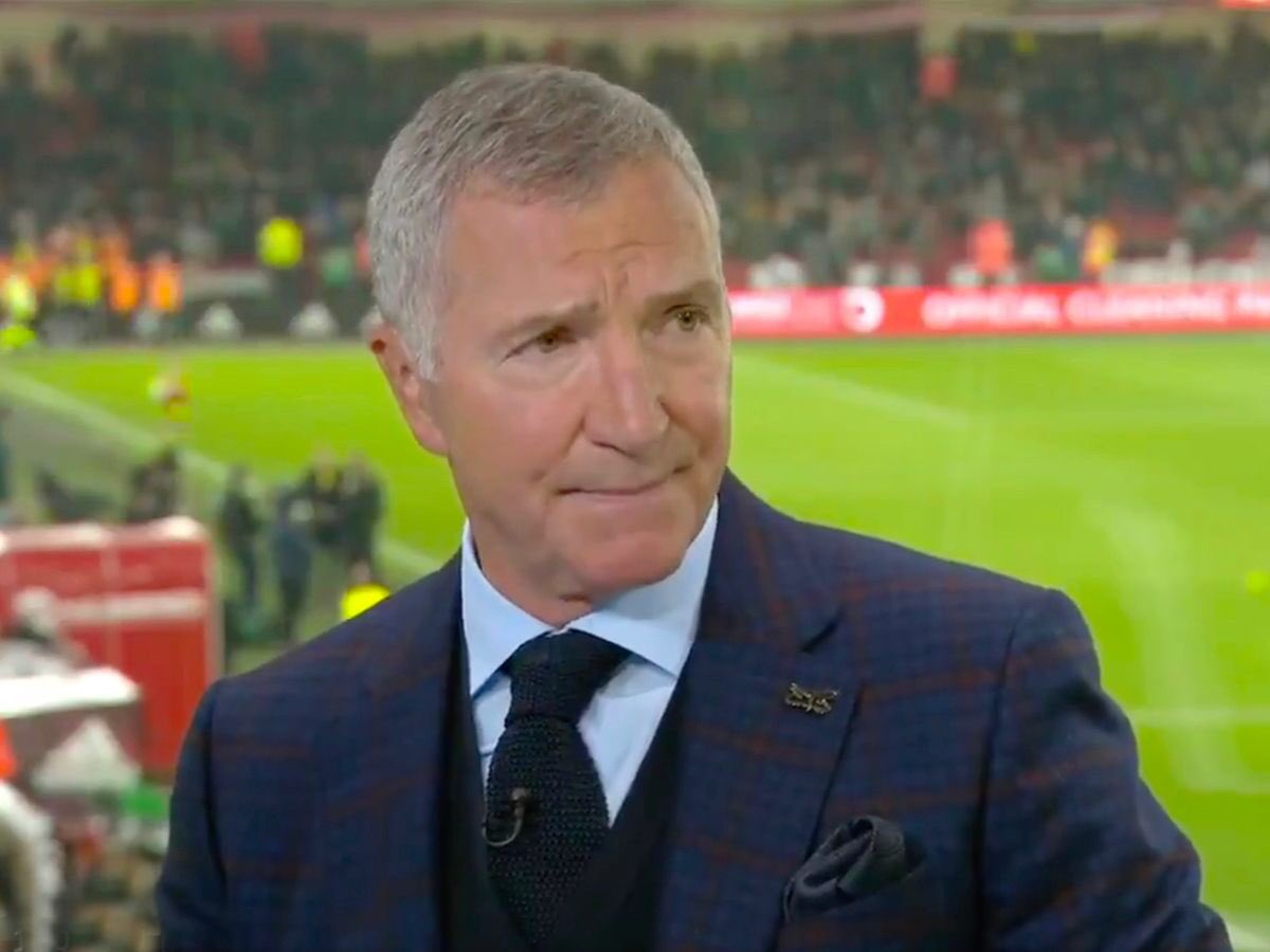 101greatgoals's tweet photo. Graeme Souness in an alternate reality where that tackle was made by anyone but Paul Pogba 🗣: 

“He’s clipped him, but it’s an honest challenge. You can’t sit here and tell me he’s tried to hurt him. The game has gone soft if that’s a foul.” https://t.co/GCg899yBTn